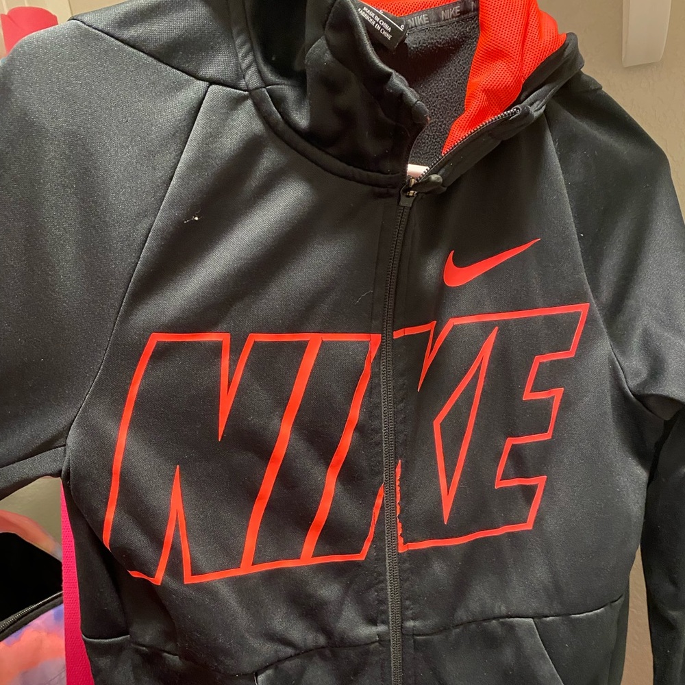 Boys Nike zip up jacket